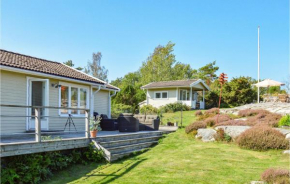 Awesome home in Höviksnäs w/ 3 Bedrooms